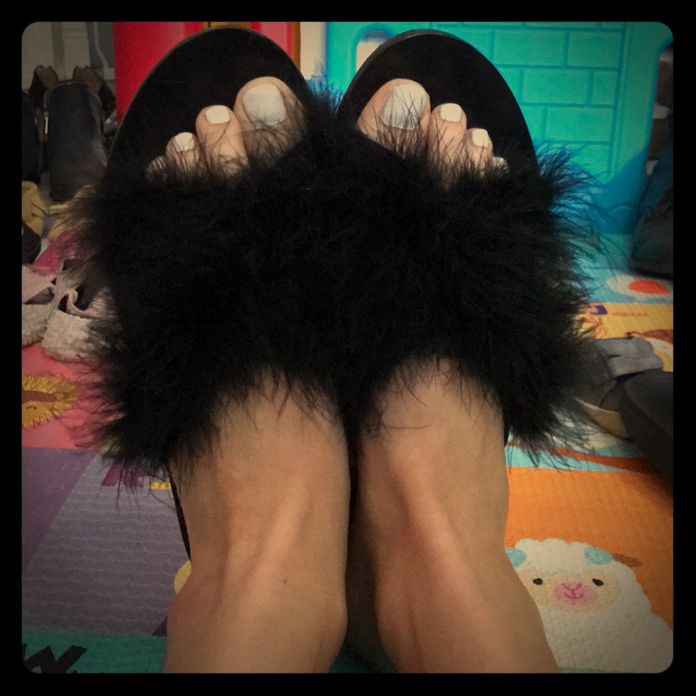 Top shop fabulous feathered slip-one! 🥰